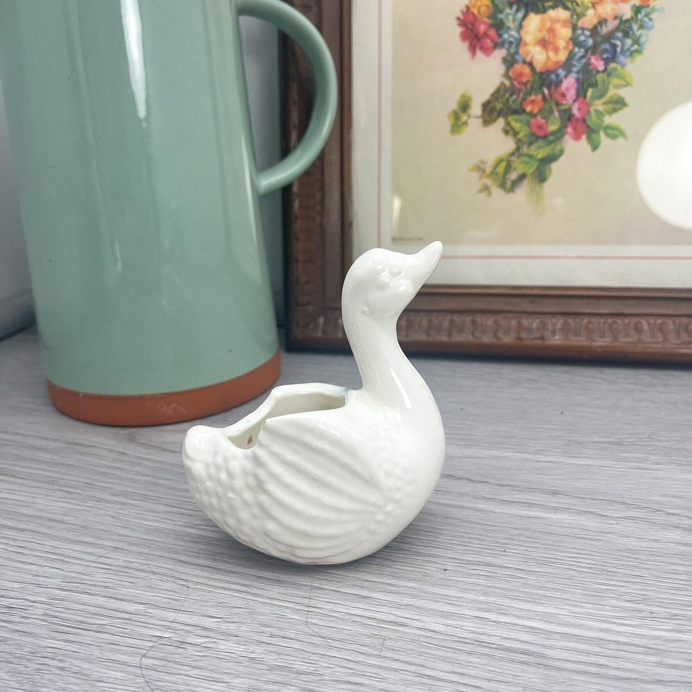 Vintage White Ceramic Swan Trinket‎ Dish: Small Succulent Planter
